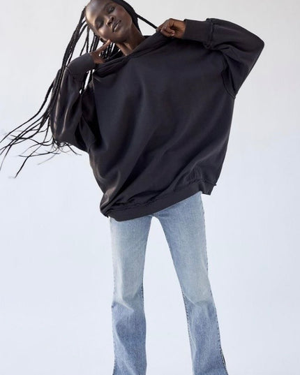 UO – Nate “Keep On Believing” Oversized Sweatshirt