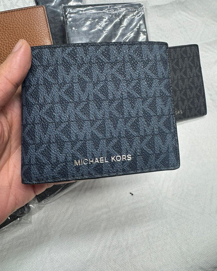 MK Original Signature Wallet — Style Meets Everyday Function