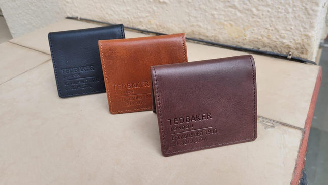TB Giantt Leather Card Holder – London Edit