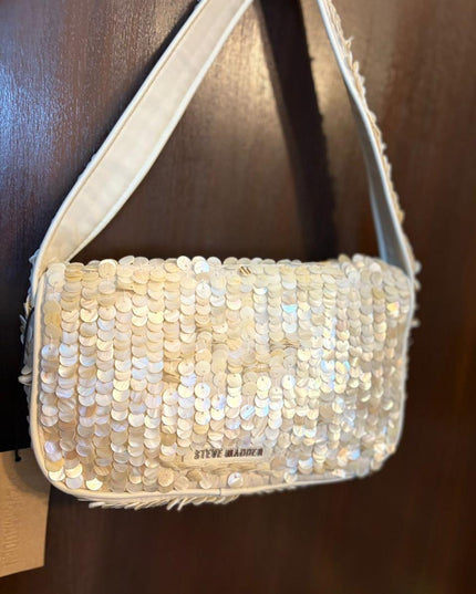 SM Signature Shoulder Bag