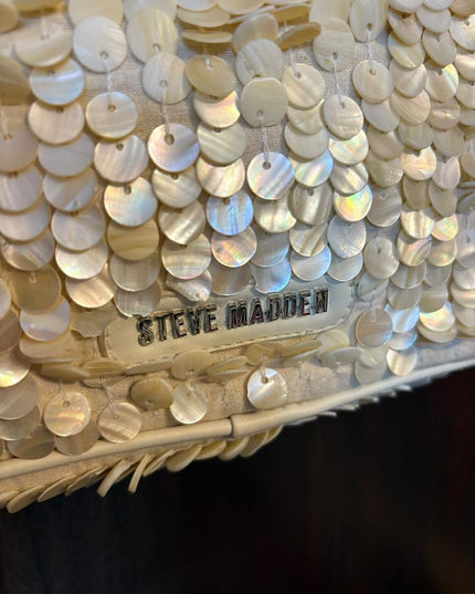 SM Signature Shoulder Bag
