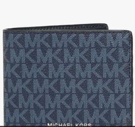MK Original Signature Wallet — Style Meets Everyday Function