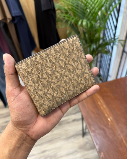 MK Cooper Logo Billfold Wallet With Coin Pouch-  100% original Shipment stock