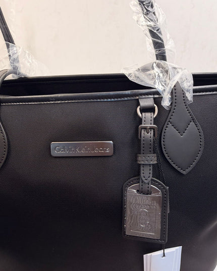 CK LADIES ZIPPER TOTE BAGS.