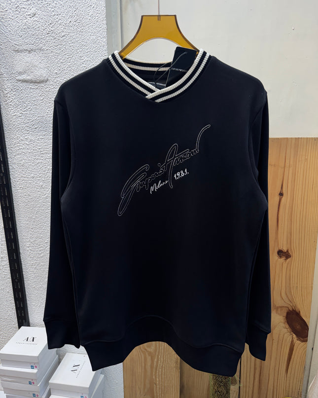 Winter Original Sweater - Black