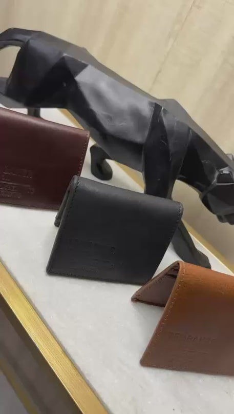 TB Giantt Leather Card Holder – London Edit